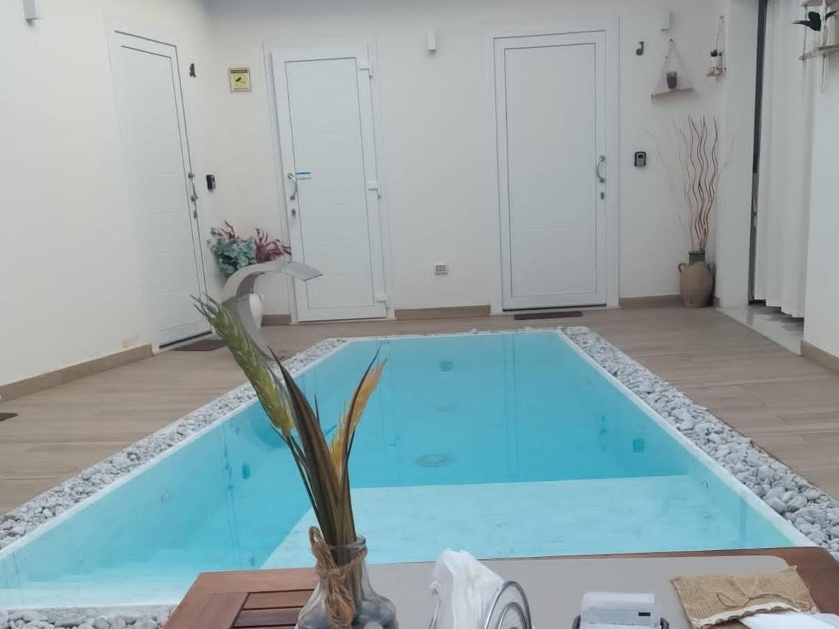 Lux Bed & Breakfast Taviano  Eksteriør bilde