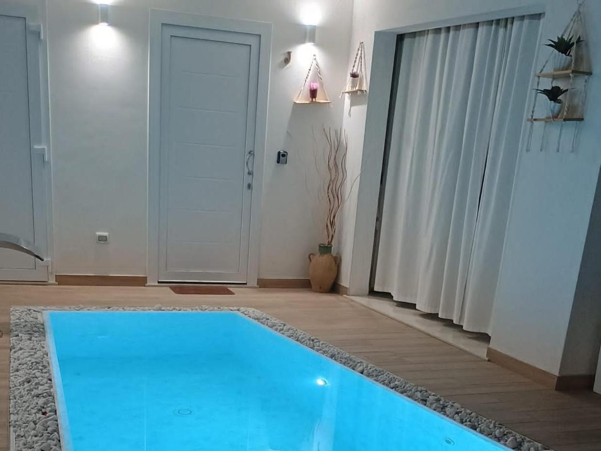 Lux Bed & Breakfast Taviano  Eksteriør bilde